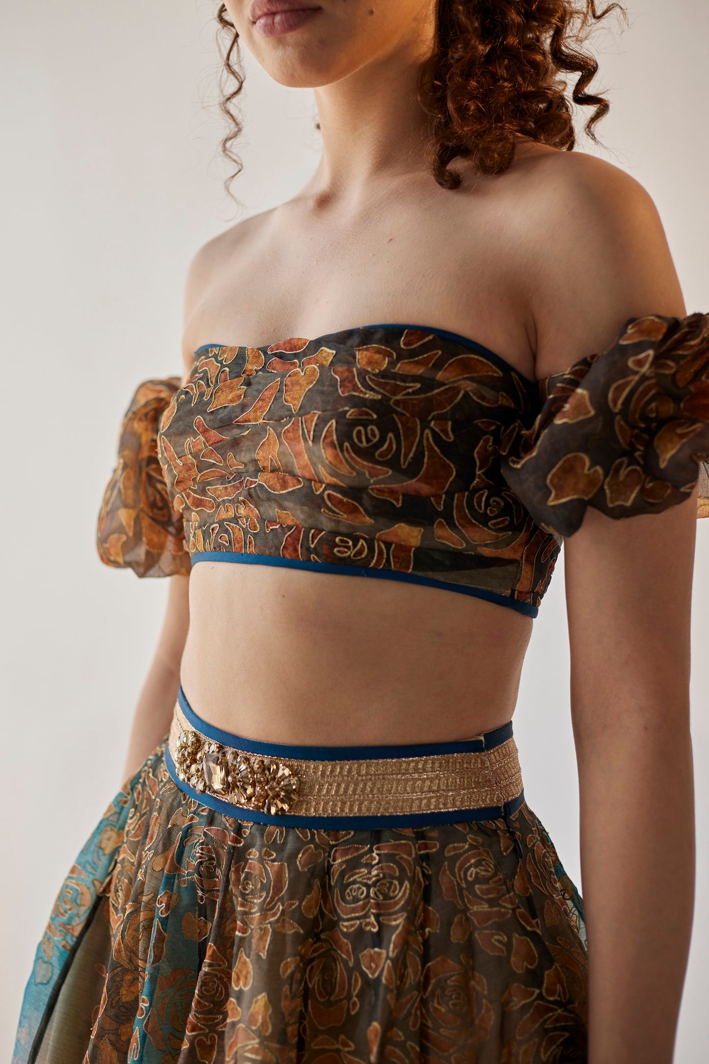 Oil on canvas printed organza skirt set