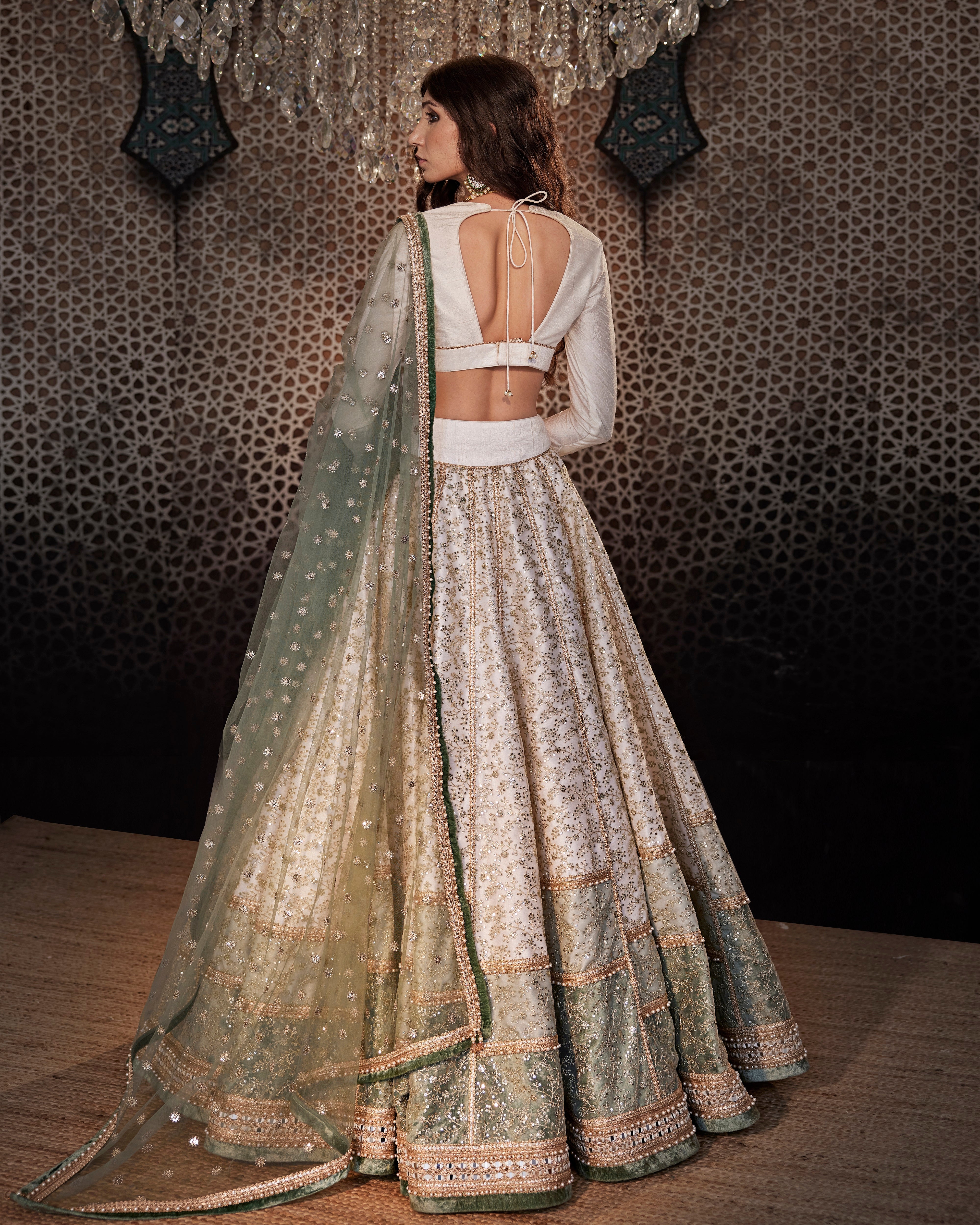 Ivory kalidaar lehenga